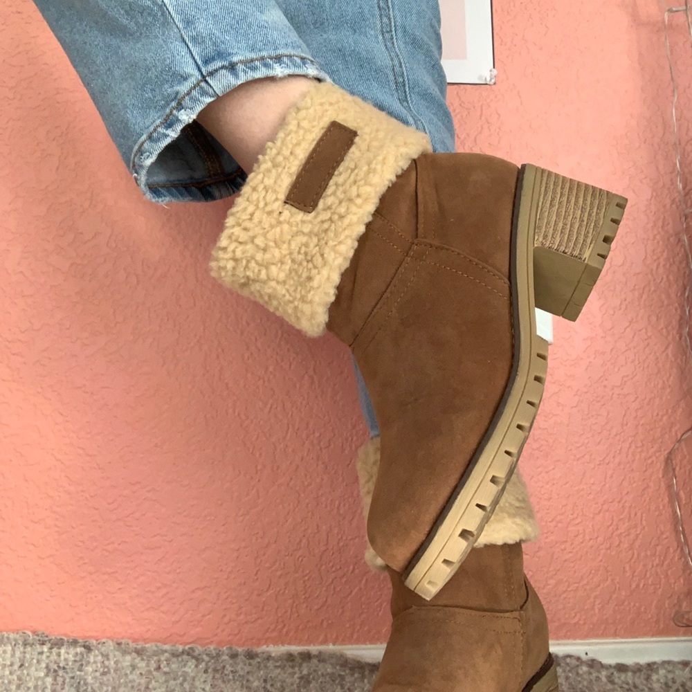 Lightly Used Winter Boots